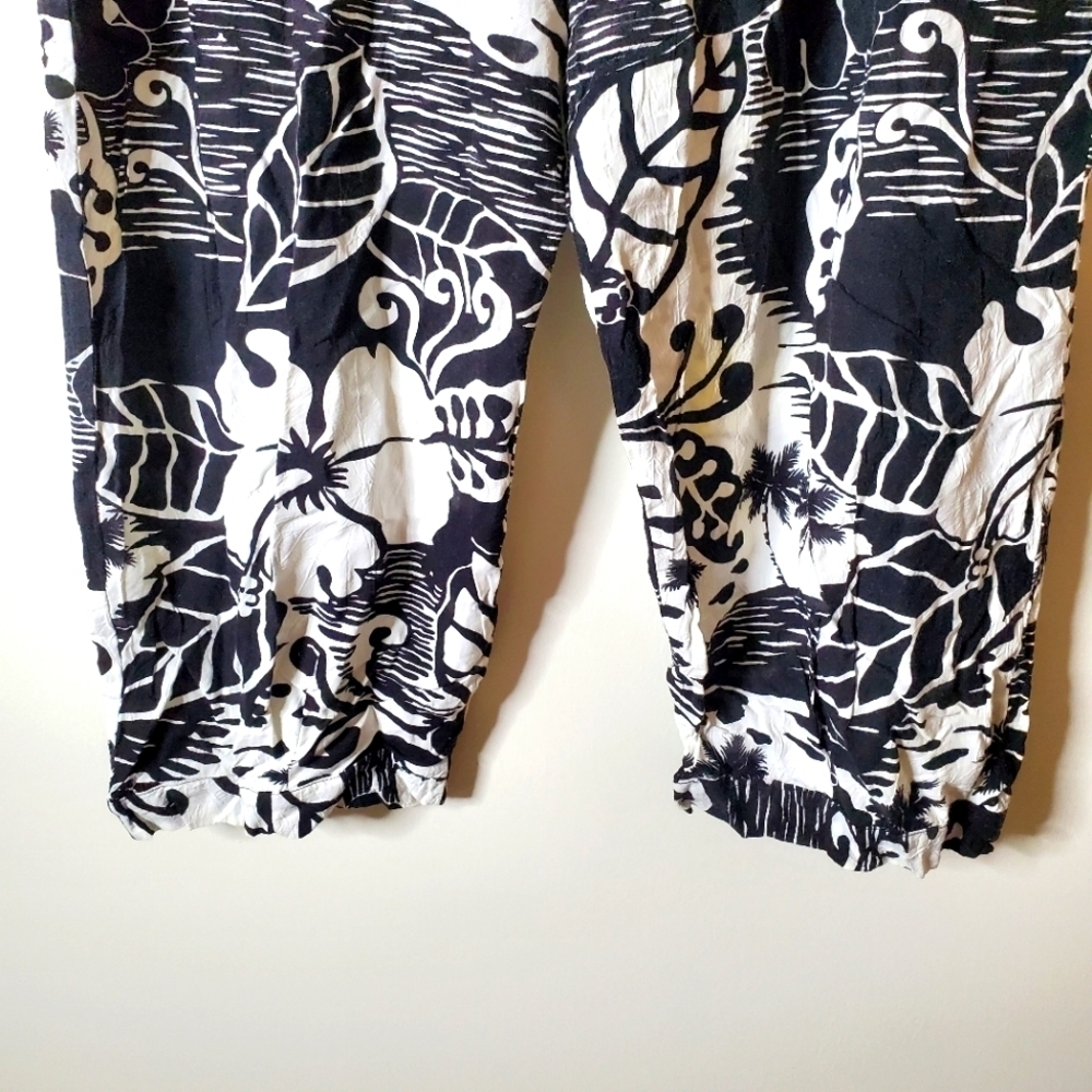 Jam's World Hawaiian Botanical Floral Island Classic Crop Pants - Picture 5 of 13
